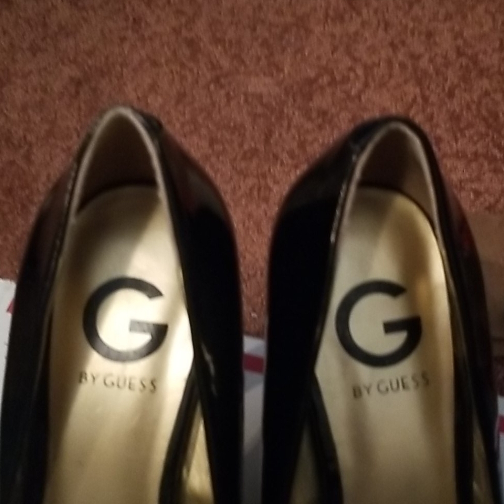 Shoes - Picture 3 of 4
